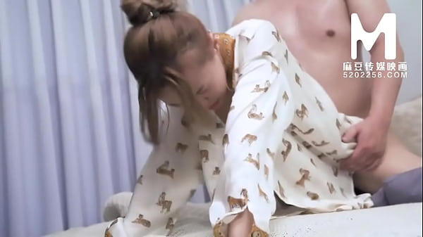 【麻豆】MD-0149 凌辱凡爾賽文學少女