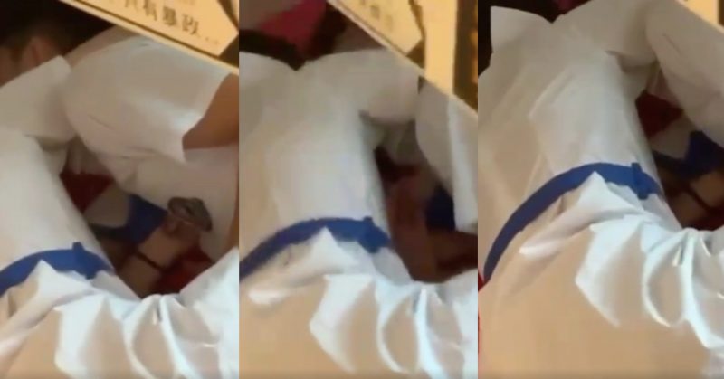 港女學生校服碌架床上被摸蜆