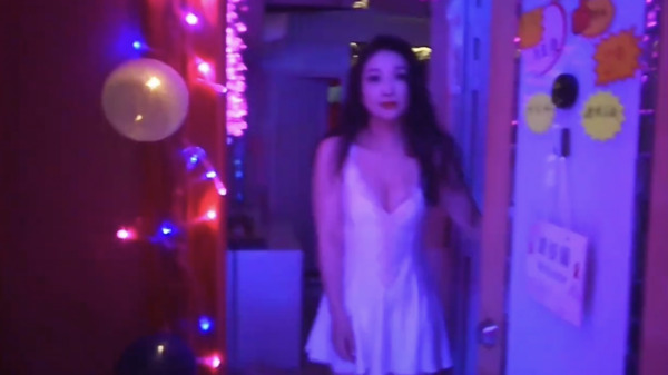 香港雞蟲臥底 潛行銅鑼灣㩒鐘仔實況